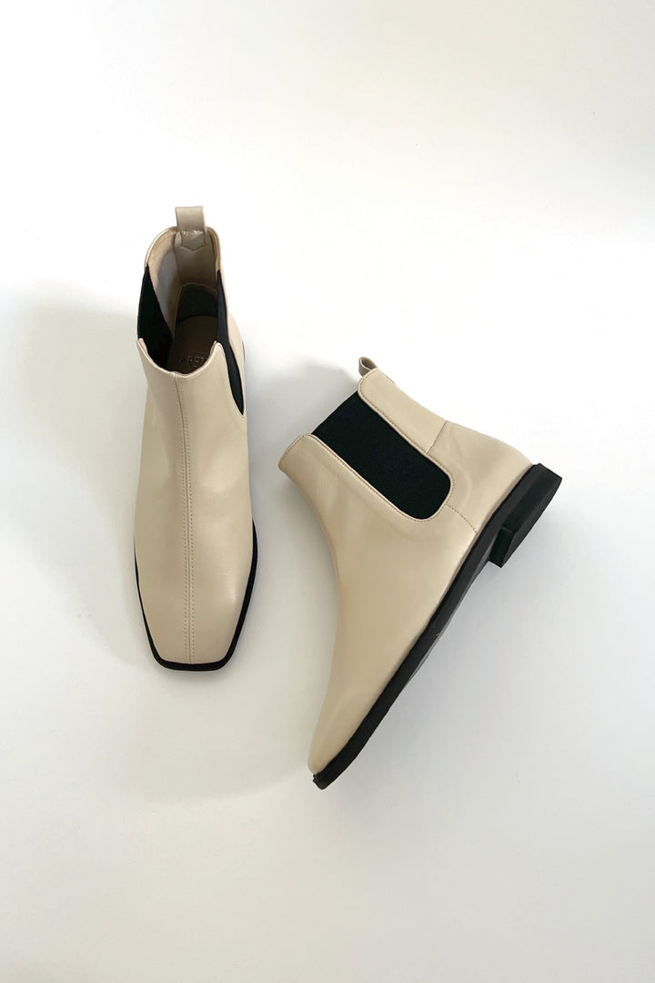 HEREU 38 アイボリー サイドゴアブーツ（ALDA SPORT - Men's Tread Sole Mid-Calf Chelsea Boot  - HEREU JAPAN Official Online Store）