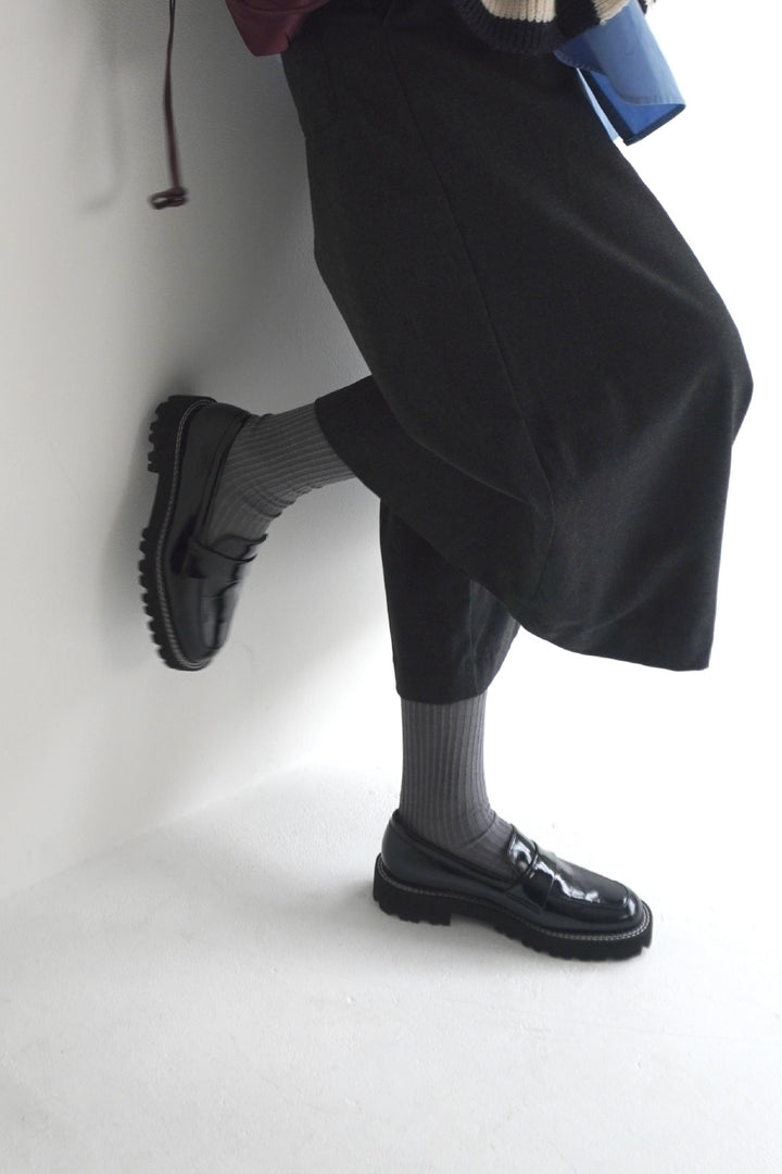 【ABBY】Track Sole Loafers for All Weather ■Black E/Brown E/White