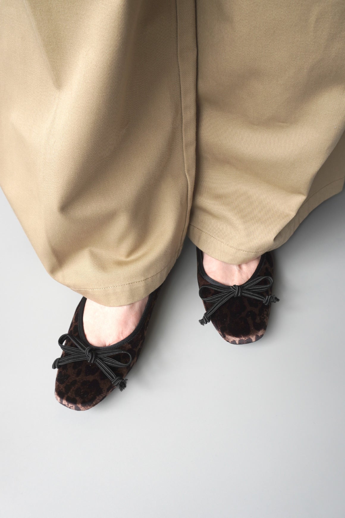 ロッタデザイン　スクエアバレエシューズ　スパンコールブラック ALL SHOES – LOTTADESIGN.