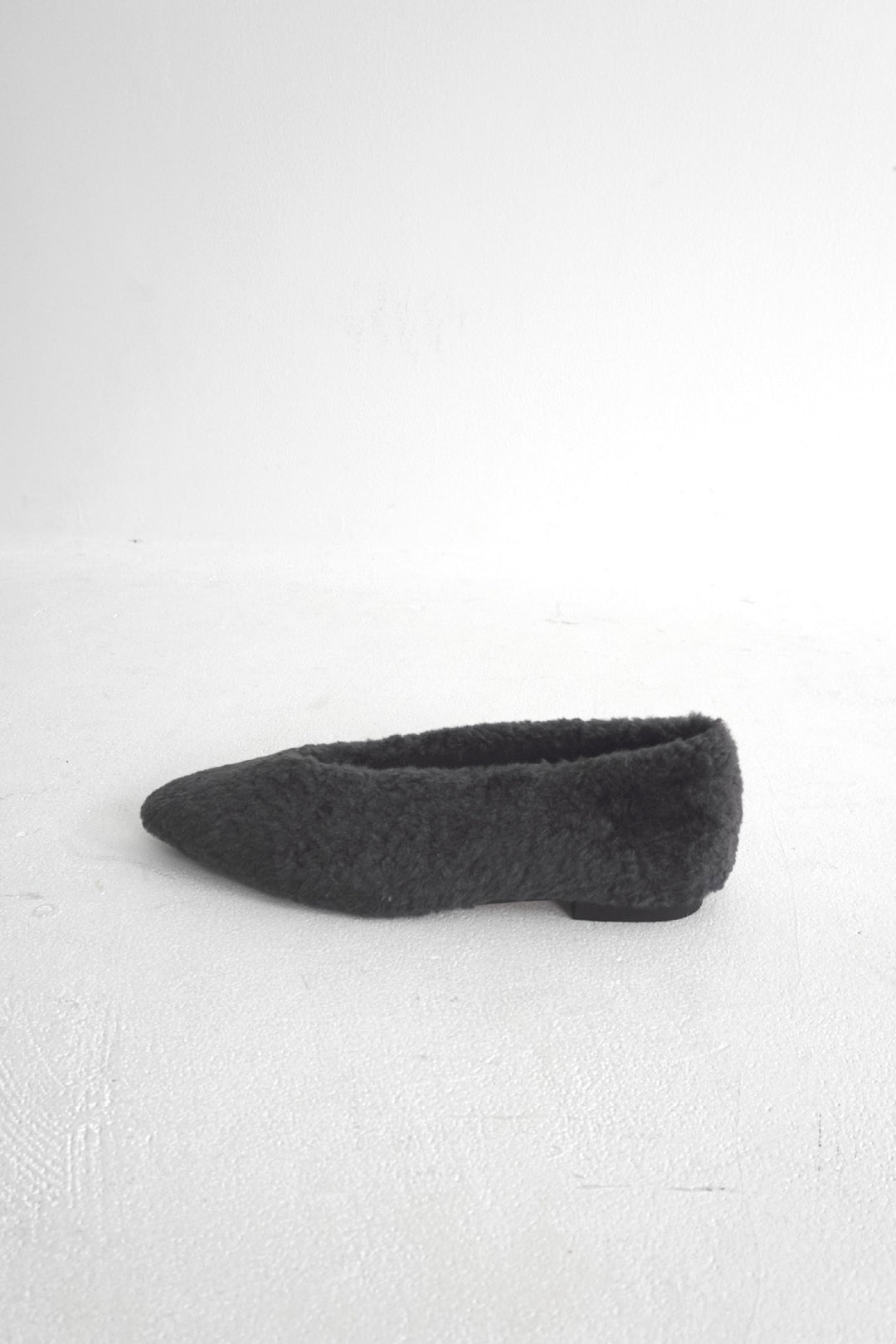 【ELINE】Vカットフラット　（受注商品）