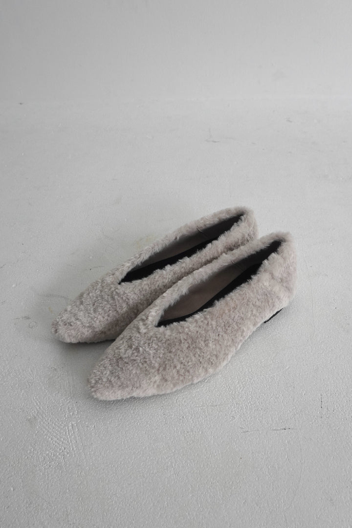 【ELINE】Vカットフラット　（受注商品）