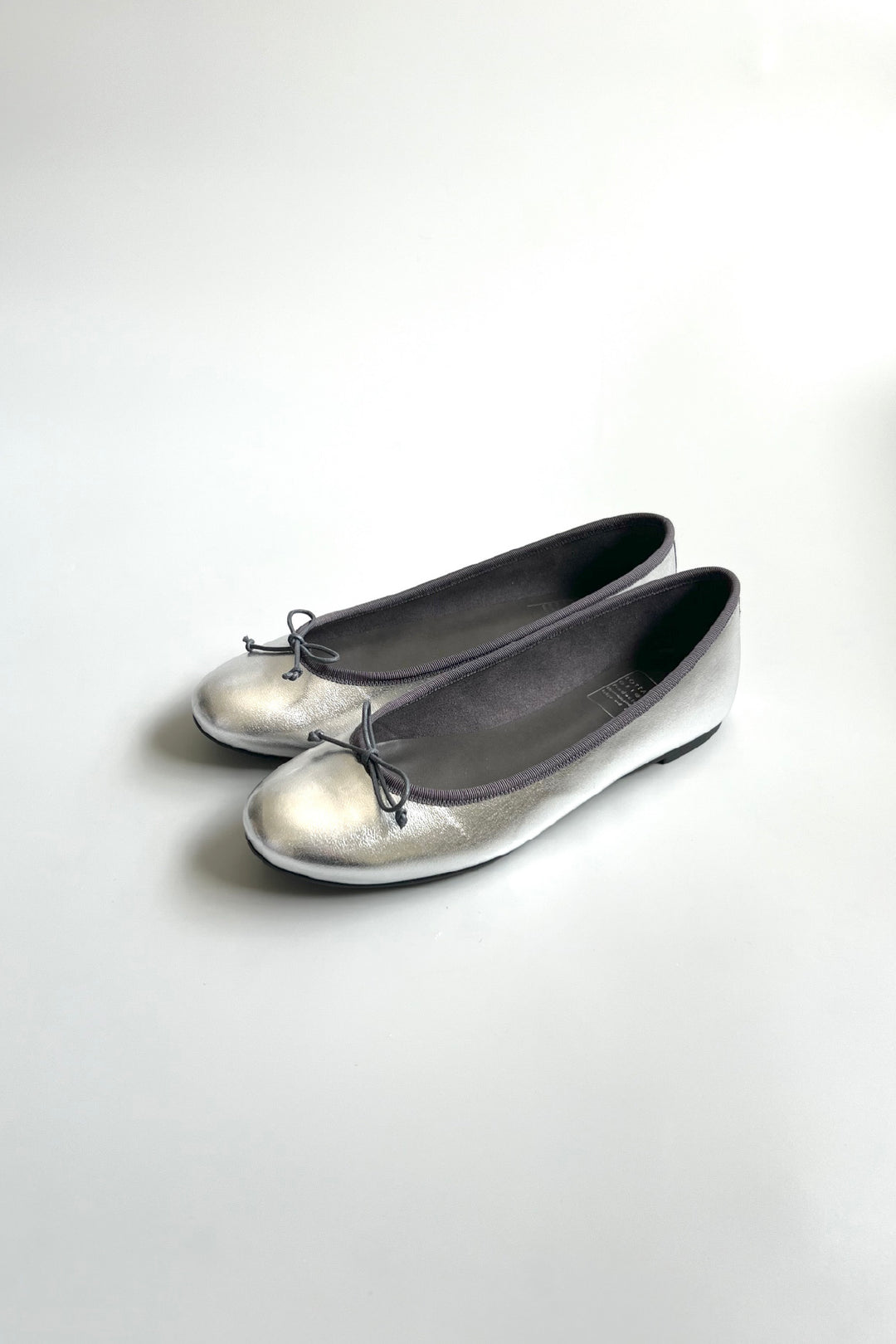 ロッタデザイン ラウンドトゥ バレエシューズ ［FIKA］ LOTTADESIGN.