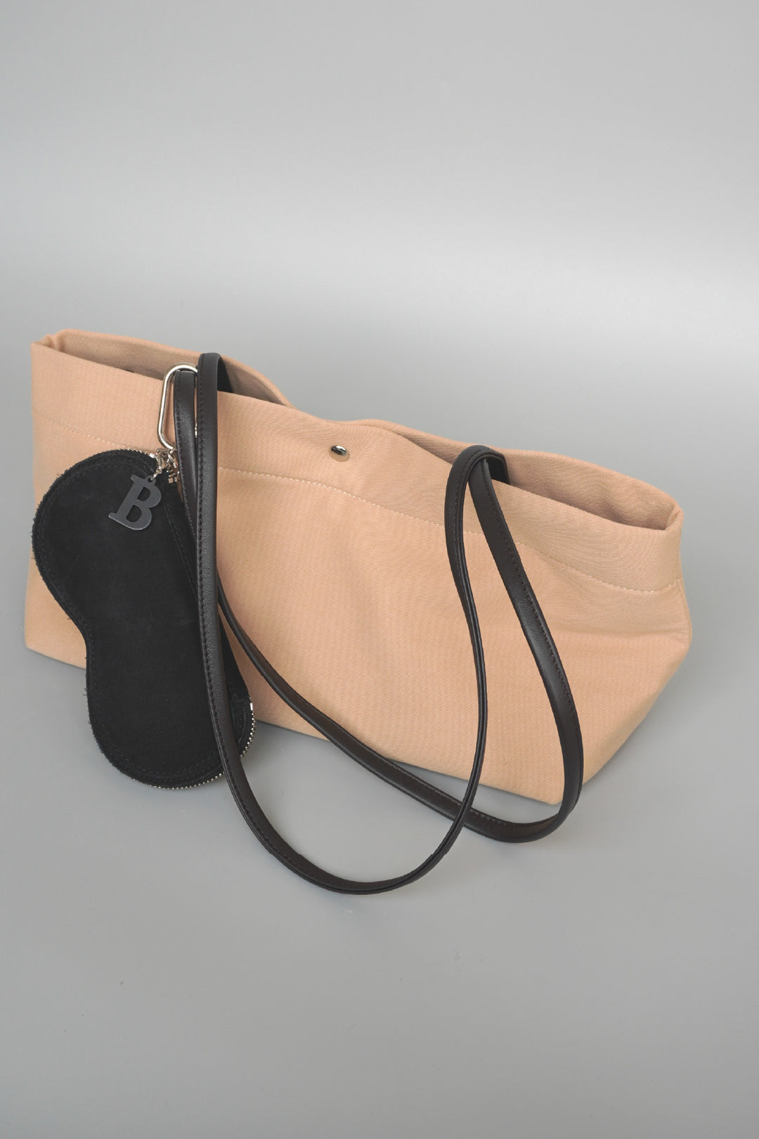 Horizontal Shoulder Tote