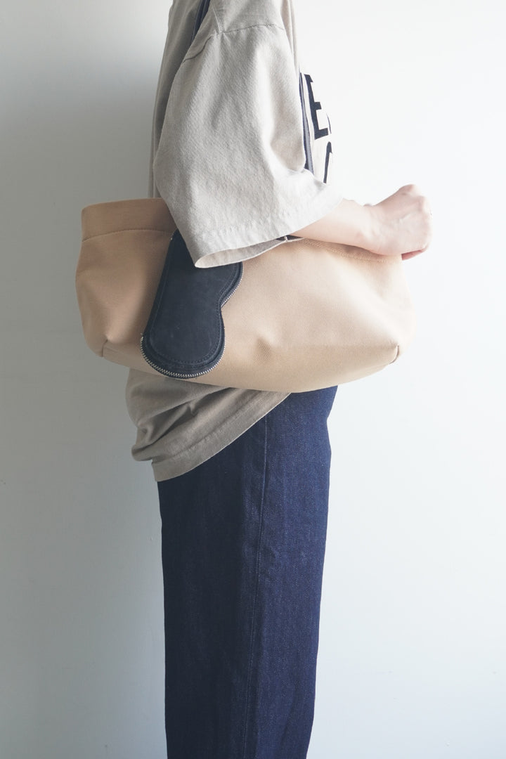 Horizontal Shoulder Tote