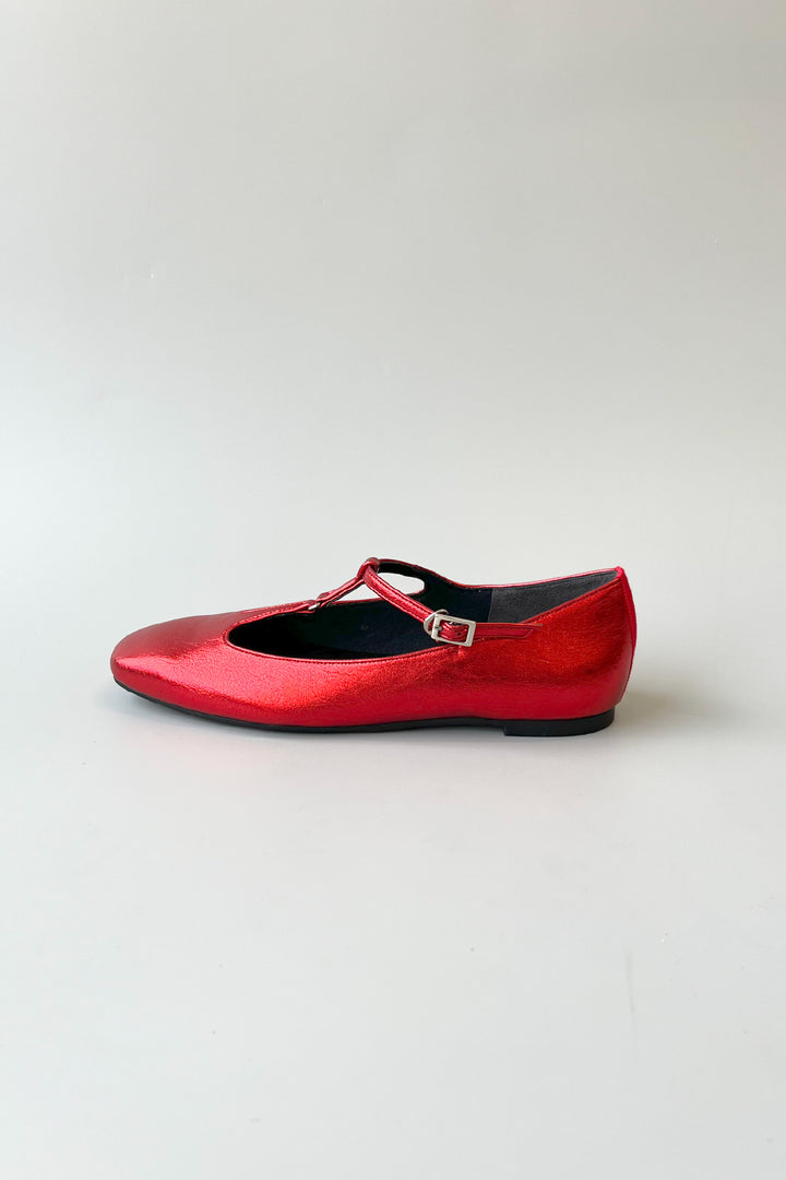 【KATE】T-Strap Flat Shoes, Square Toe, All-Weather Use ■Black E/Silver