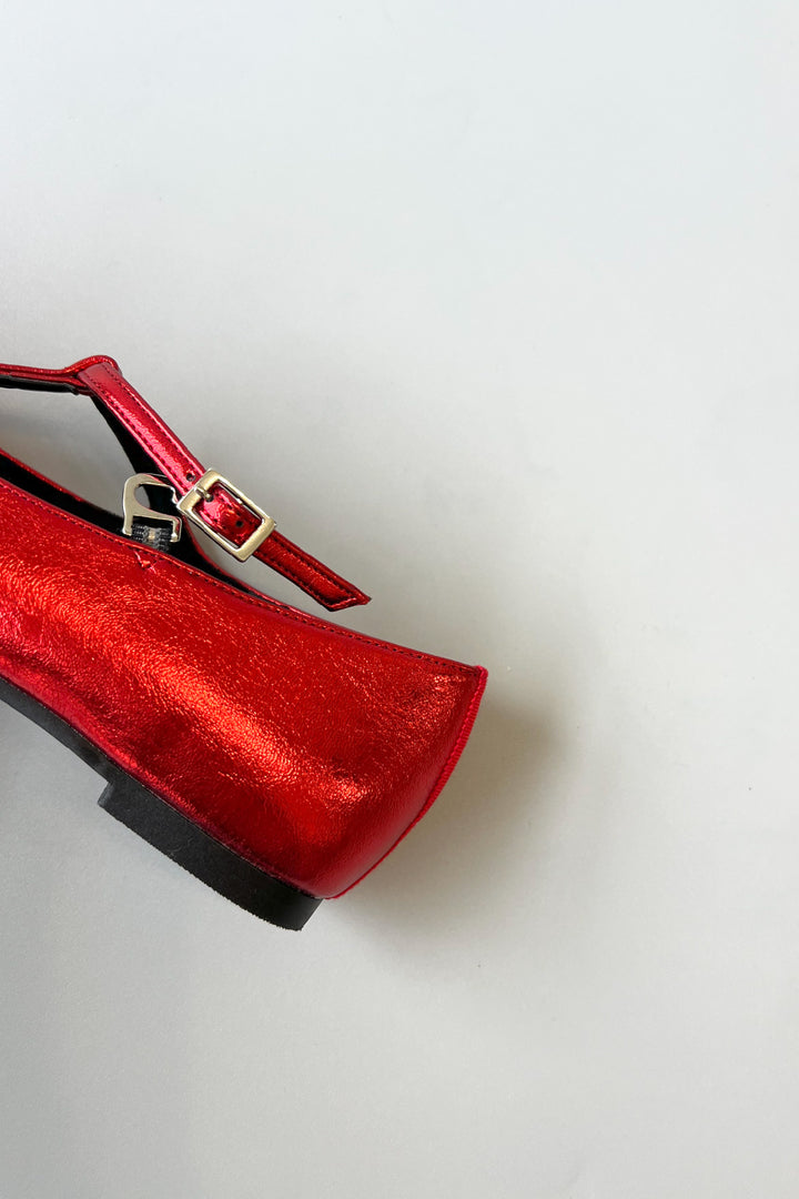 【KATE】T-Strap Flat Shoes, Square Toe, All-Weather Use ■Black E/Silver