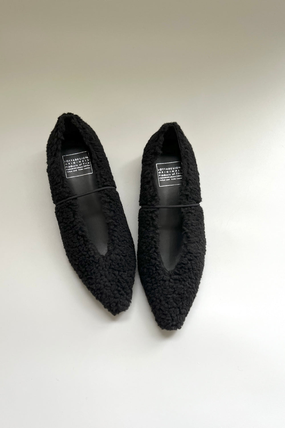 ロッタです♪ ロッタデザイン ポインテッドフラットバレエ made in japan｜LOTTADESIGN.