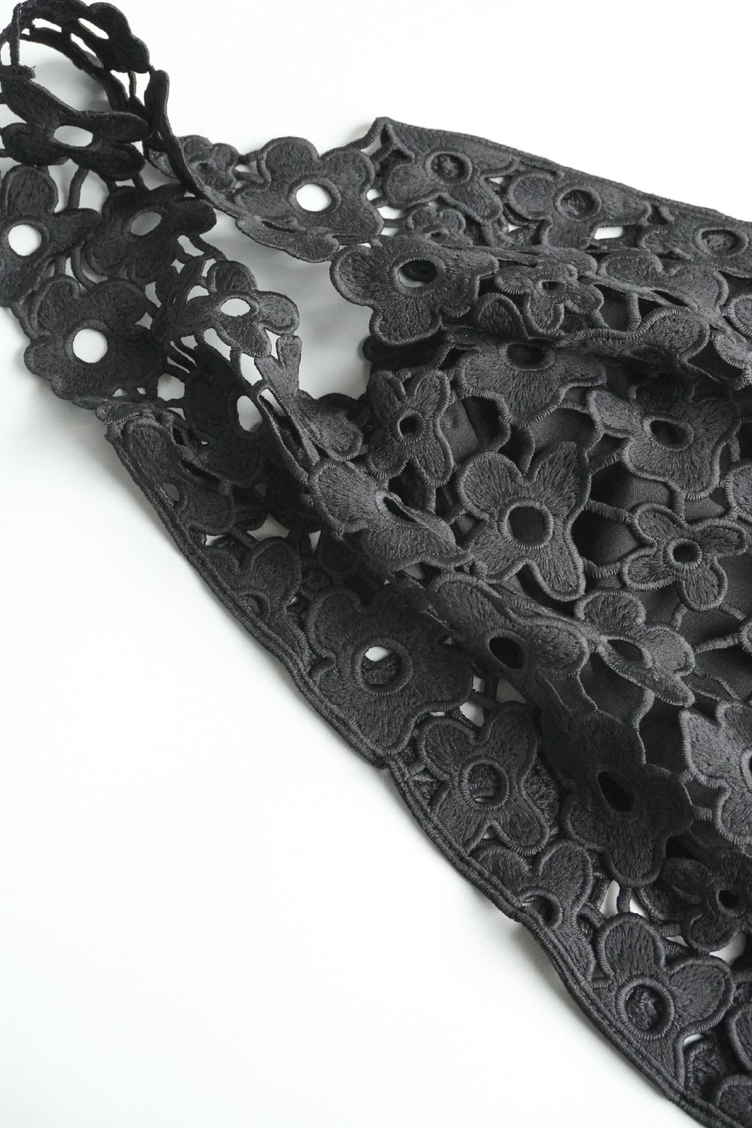 Lacy shoulder bag