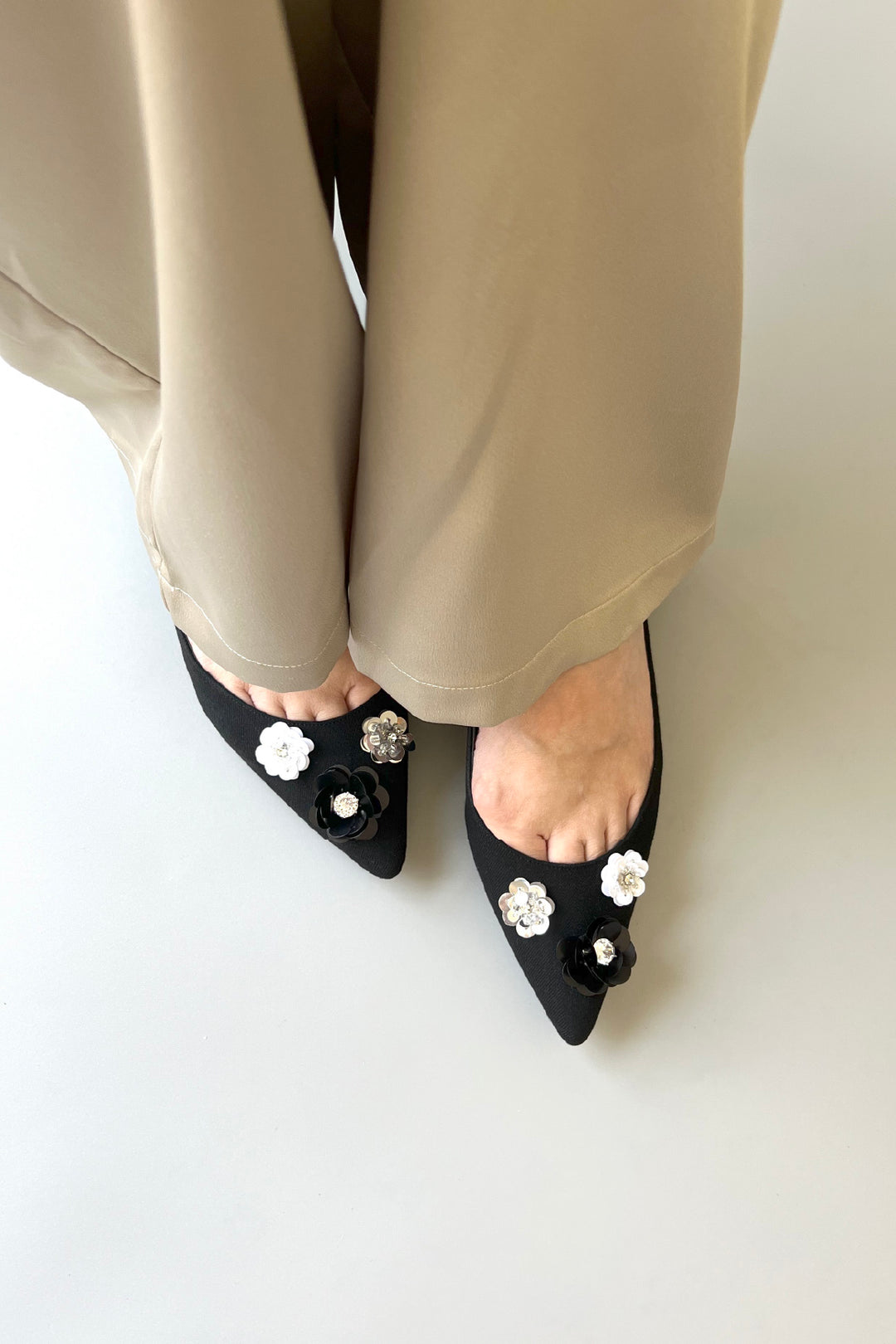 ロッタデザイン フラットパンプス ポインテッドトゥ made in