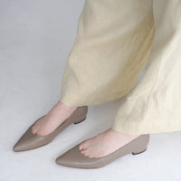 [MILE] Flat pumps, pointed toe, suitable for both sunny and rainy days