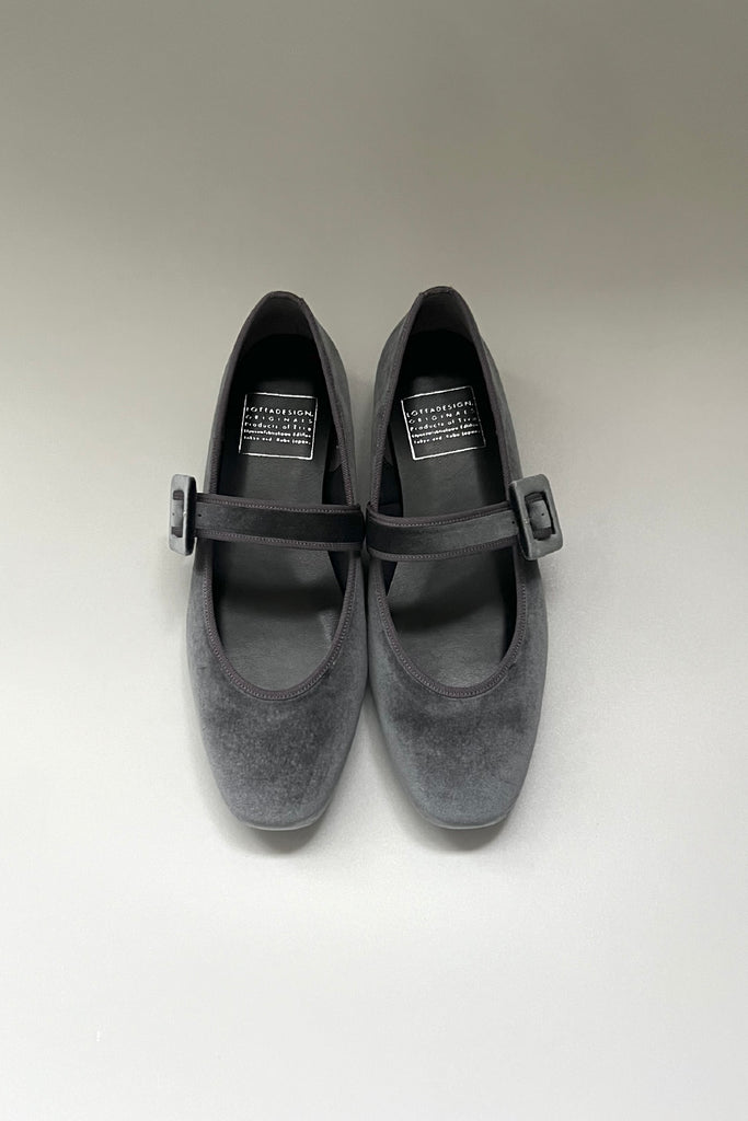 ヒョウ柄ビジュー付きフラットシューズ　ロッタデザイン　スクエアビジューストラップ ロッタデザイン スクエア ビジューストラップ バレエシューズ