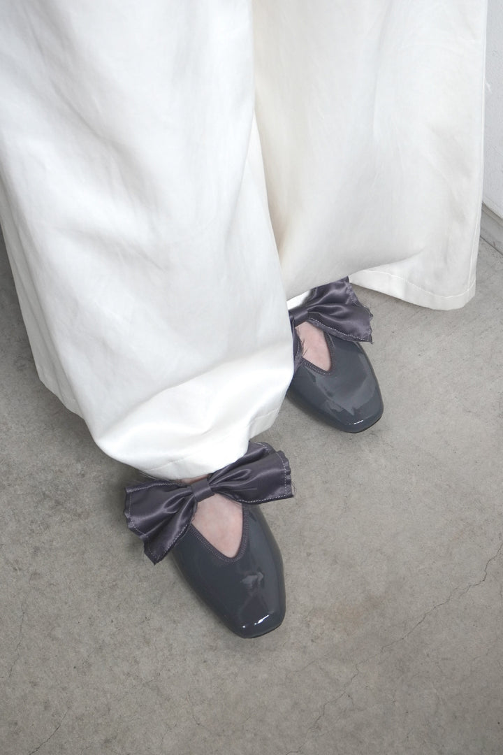 【NOLDE.R】 Vカットストラップバレエ  晴雨兼用