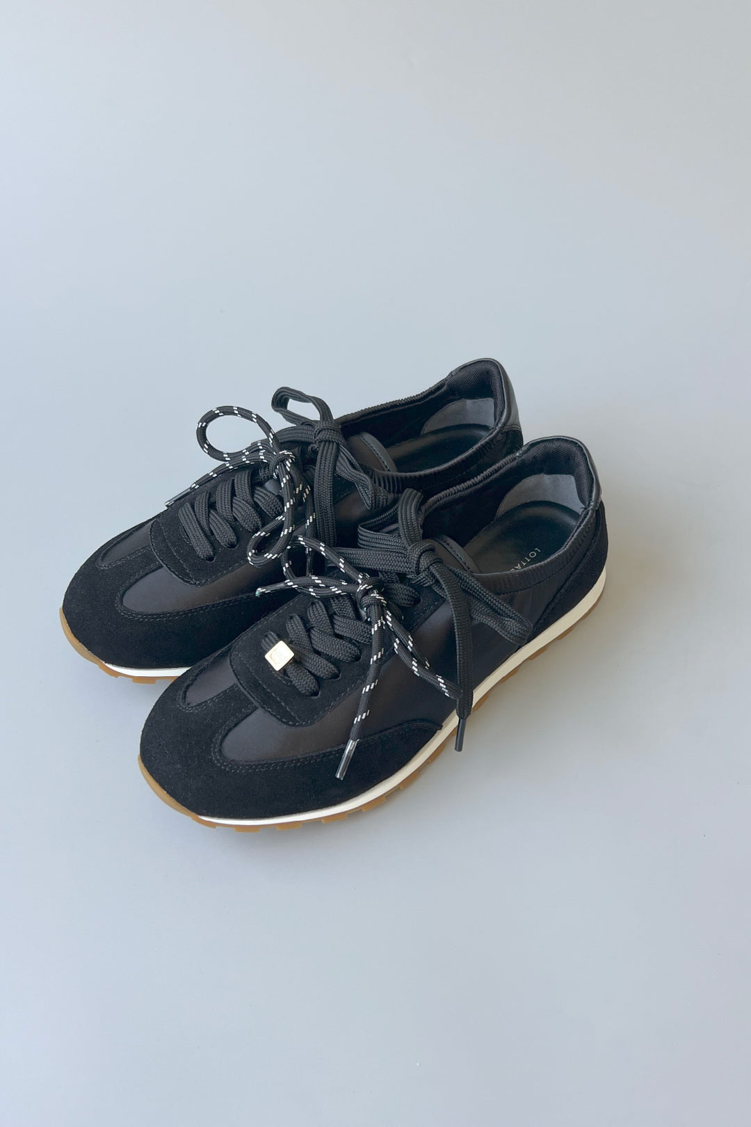 【SNOOK】〈Immediate Delivery〉Soft Double-Lace Sneakers ■Black/Beige