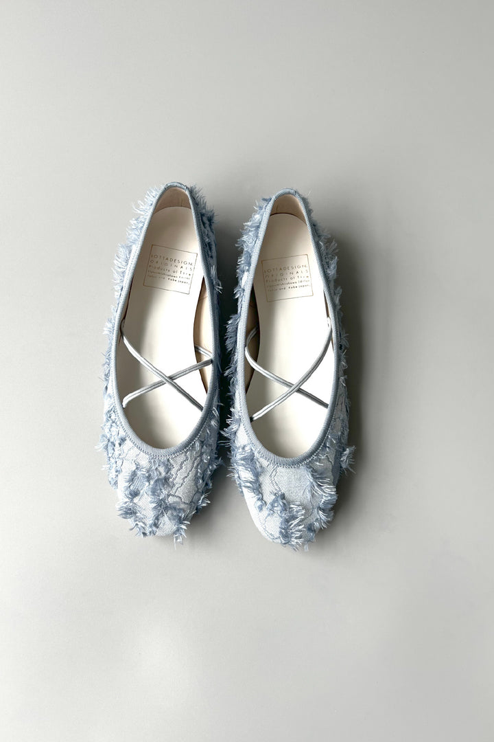 LOTTA (ロッタ）ジクレー作品 BOTANIZE　ボタナイズ BEAMS BOTANIZE POP UP SHOP @BEAMS RECORDS｜BEAMS