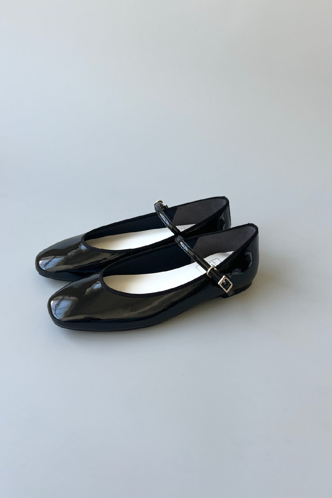 ロッタデザイン メリージェーンバレエ スクエアトゥ ブラックエナメル