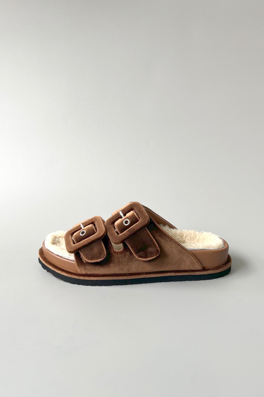 LOTTADESIGN.ロッタデザイン TWO LOOP SANDAL LOTTADESIGN.ロッタデザイン TWO LOOP SANDAL Toe loop sandals