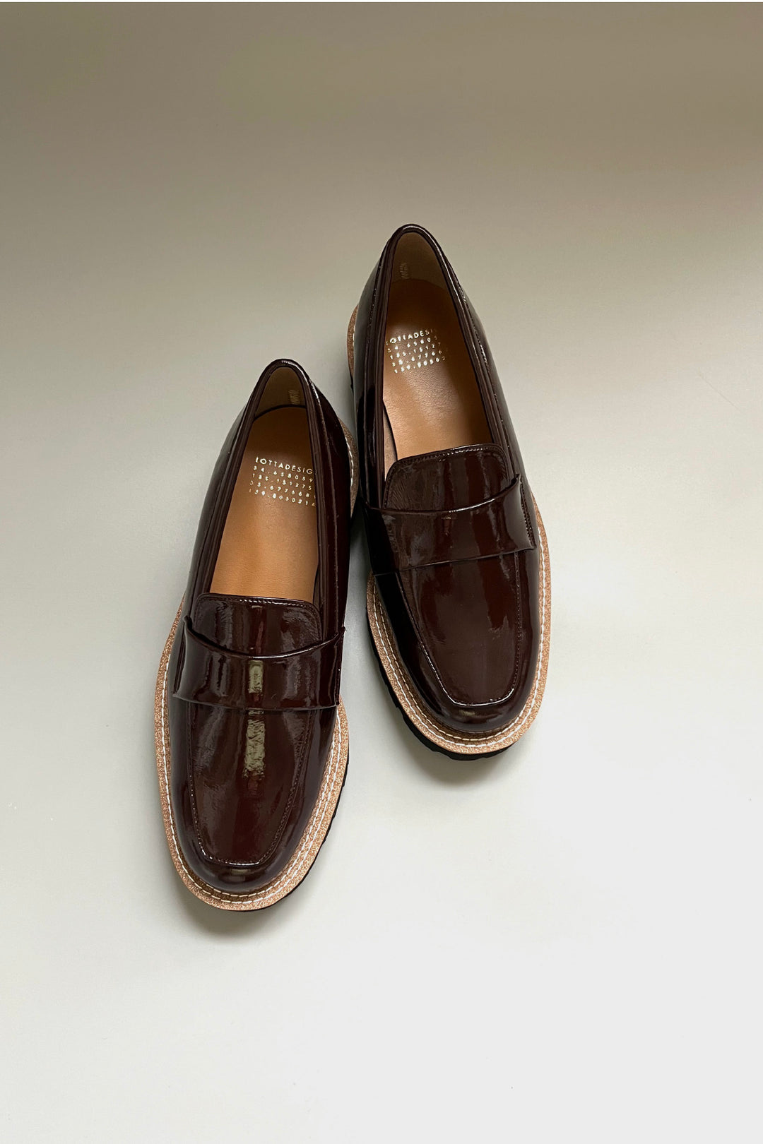 トラックソールローファー エナメルローファー ブラウンエナメル 晴雨