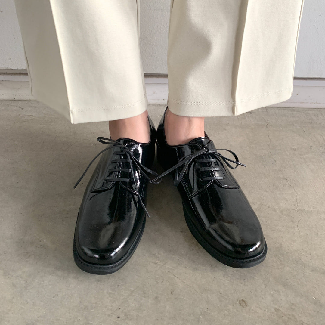 LOTTADESIGN. レースアップシューズ　 ブラックエナメル レースアップシューズ ブラック 日本製｜LOTTADESIGN.×AREZZO